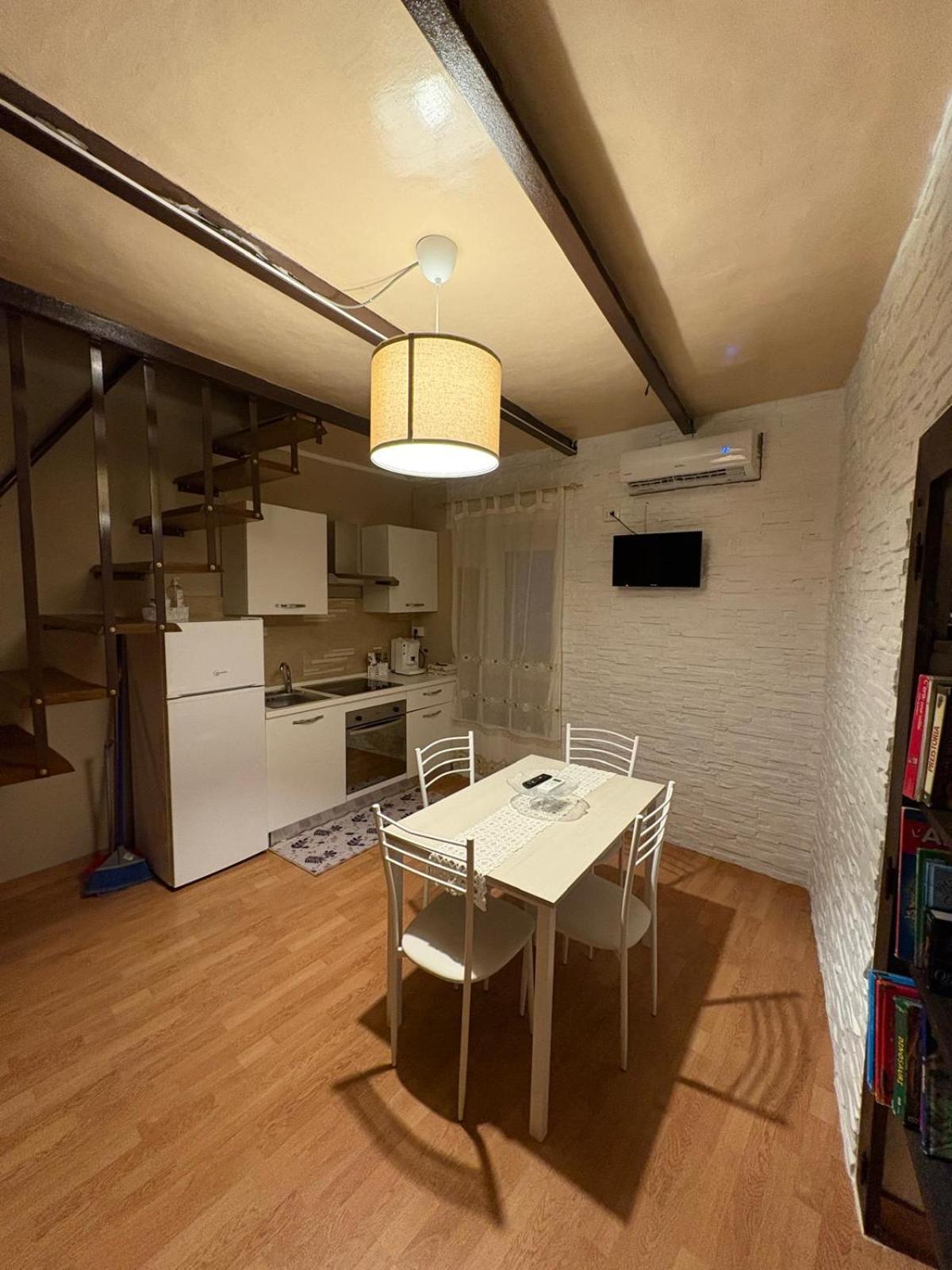 Apartamento La Casa Del Borgo Campoli Appennino Exterior foto